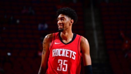 mk体育官网-跟队记者剖析伍德交易：防守表现决定伍德命运