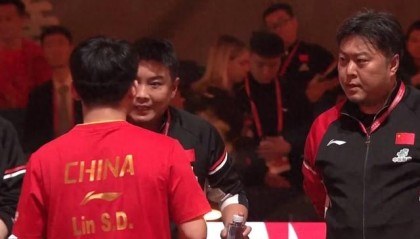 张本美和欲哭无泪，面对王曼昱真的毫无办法，之前曾被打哭多次