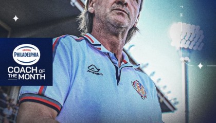 两战两胜！官方：克雷莫内塞主帅大卫-尼科拉当选意甲8月最佳教练